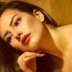 Meet your Posher, Krystal